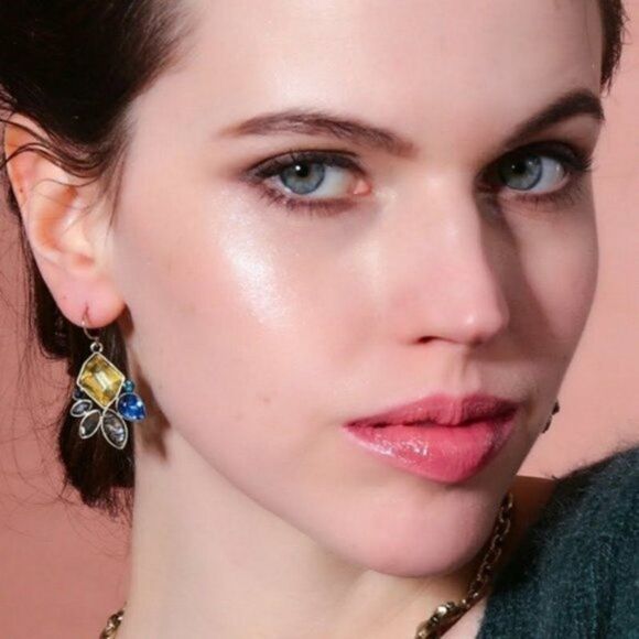 Blue Rhinestone Crystal Flower Vintage Gold Hook Statement Earrings - Picture 3 of 7